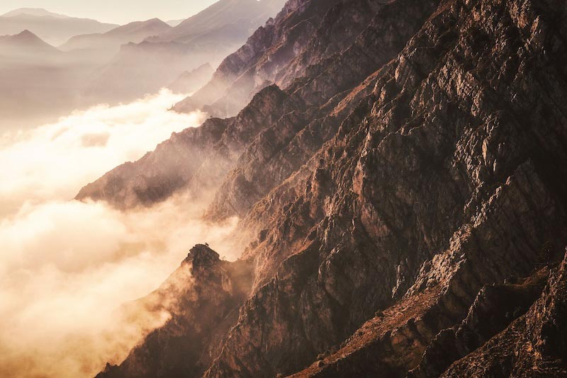 Falaises de Montagne wallpaper mural