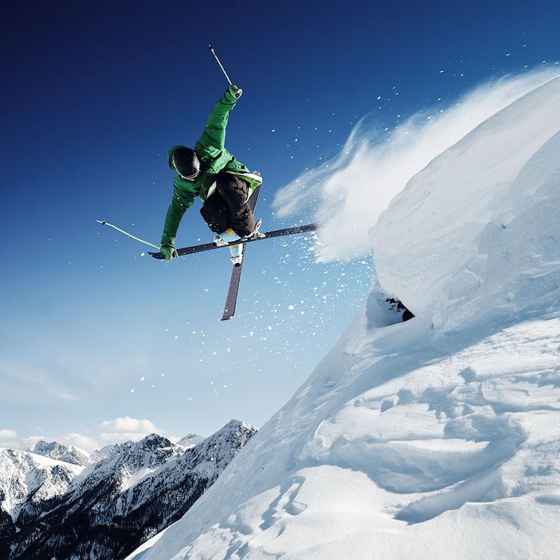 Skieur Volant wallpaper mural