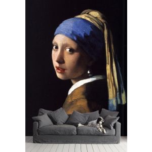 Fille à la Coupe de Perles