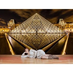 Pyramide du Louvre à Paris